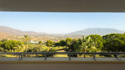 3 Bedroom Middle Floor Apartment in La Cala Golf - Image 4