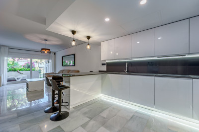 3 Bedroom Ground Floor Apartment in Sierra Blanca - Image 3