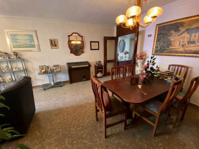 3 Bedroom Middle Floor Apartment in Marbella - Image 2