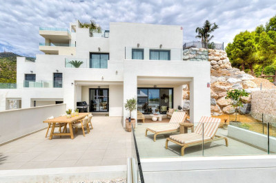 4 Bedroom Townhouse in Benalmadena - Image 1