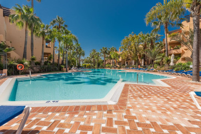3 Bedroom Penthouse in San Pedro de Alcántara - Image 1