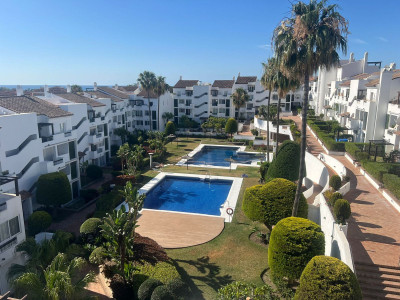 2 Bedroom Middle Floor Apartment in Bel Air - Image 2