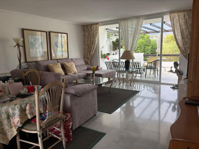 2 Bedroom Middle Floor Apartment in Bel Air - Image 5