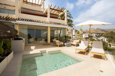 3 Bedroom Middle Floor Apartment in Nueva Andalucía - Image 3