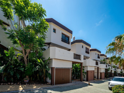 3 Bedroom Detached Villa in Riviera del Sol - Image 1