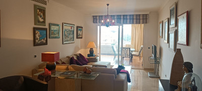 2 Bedroom Middle Floor Apartment in Marbella