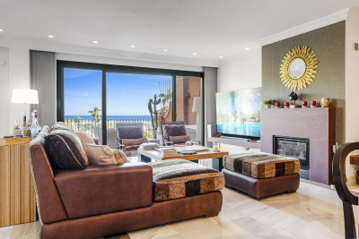 3 Bedroom Penthouse Duplex in La Quinta - Image 5