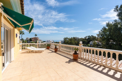 3 Bedroom Detached Villa in Torrenueva - Image 3