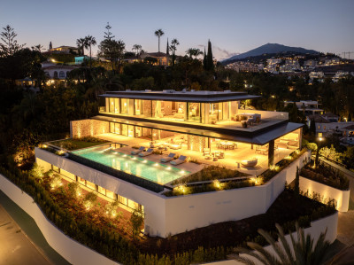 8 Bedroom Detached Villa in Marbella