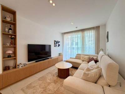 2 Bedroom Middle Floor Apartment in Elviria - Image 3
