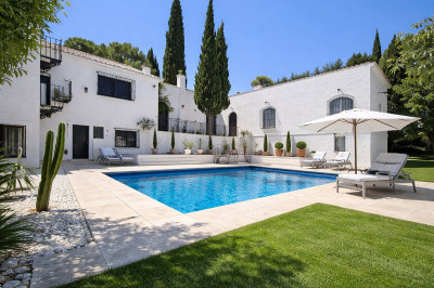 7 Bedroom Detached Villa in Calahonda - Image 1