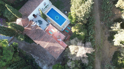 7 Bedroom Detached Villa in Calahonda - Image 2