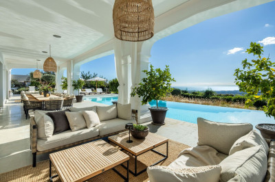 7 Bedroom Detached Villa in Benahavís - Image 3