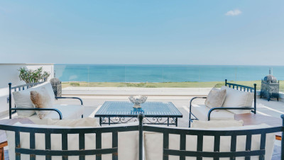 3 Bedroom Penthouse in La Alcaidesa - Image 1