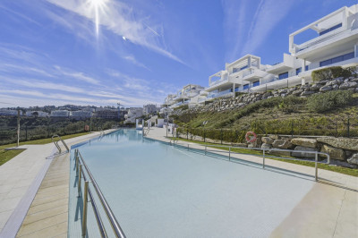 2 Bedroom Middle Floor Apartment in La Cala Golf - Image 1