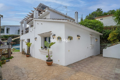 3 Bedroom Detached Villa in La Campana - Image 3