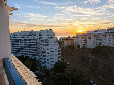 2 Bedroom Duplex in Marbella - Image 1