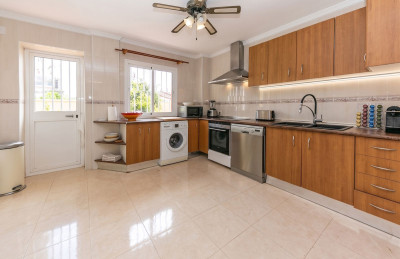 5 Bedroom Detached Villa in Mijas - Image 4