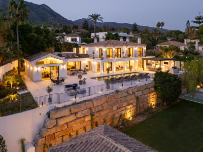 5 Bedroom Detached Villa in The Golden Mile - Image 2