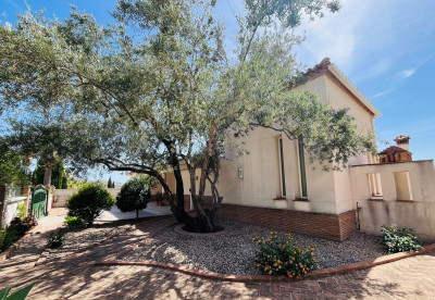 4 Bedroom Detached Villa in Mijas Golf - Image 1