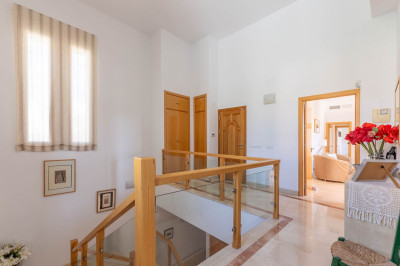 4 Bedroom Detached Villa in Mijas Golf - Image 2