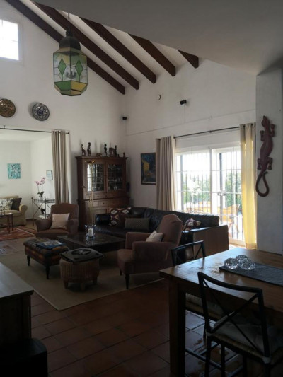 4 Bedroom Finca - Cortijo in Estepona - Image 4