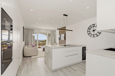 3 Bedroom Ground Floor Apartment in La Quinta - Image 2