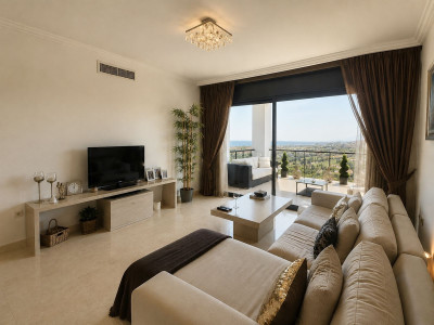 2 Bedroom Middle Floor Apartment in Los Flamingos - Image 3
