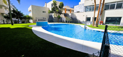 2 Bedroom Middle Floor Apartment in Riviera del Sol - Image 1