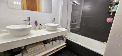 2 Bedroom Middle Floor Apartment in Riviera del Sol - Image 4