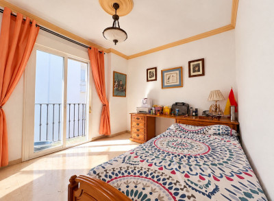3 Bedroom Middle Floor Apartment in Mijas - Image 1