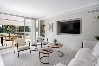 3 Bedroom Penthouse in Marbella - Image 4