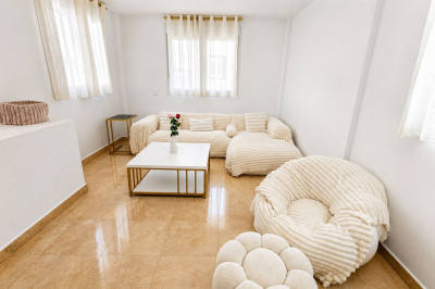 6 Bedroom Detached Villa in Manilva - Image 4
