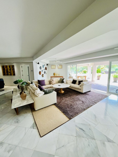 5 Bedroom Detached Villa in Guadalmina Baja - Image 5