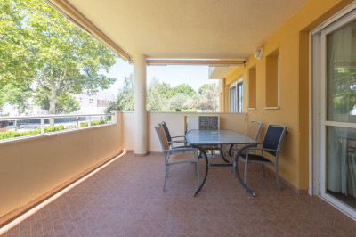 3 Bedroom Middle Floor Apartment in Elviria - Image 3