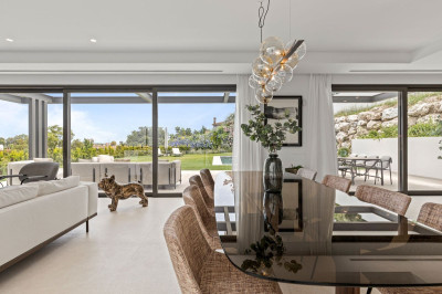 6 Bedroom Detached Villa in Benahavís - Image 4