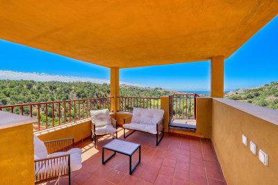 2 Bedroom Penthouse Duplex in Elviria - Image 1
