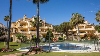 2 Bedroom Middle Floor Apartment in Casares Playa - Image 3