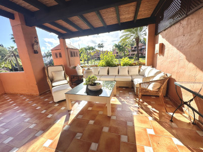 4 Bedroom Penthouse Duplex in Guadalmina Baja - Image 4