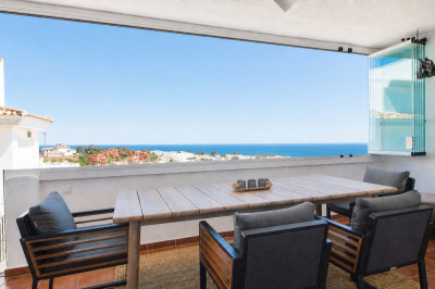 4 Bedroom Townhouse in Manilva - Image 1