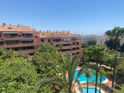 2 Bedroom Top Floor Apartment in The Golden Mile - Image 2
