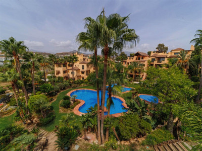 3 Bedroom Middle Floor Apartment in New Golden Mile - Image 1