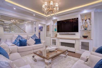 4 Bedroom Townhouse in Marbella - Image 4