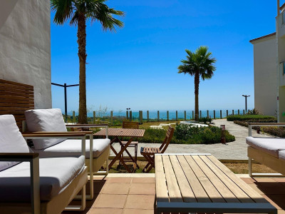 3 Bedroom Ground Floor Apartment in Manilva - Image 1