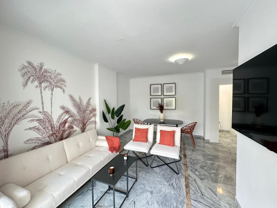 2 Bedroom Middle Floor Apartment in San Pedro de Alcántara - Image 3