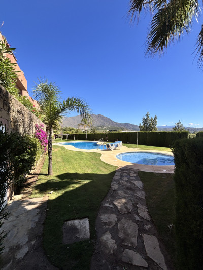 3 Bedroom Townhouse in Estepona - Image 2
