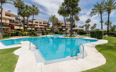 2 Bedroom Middle Floor Apartment in Costalita - Image 5