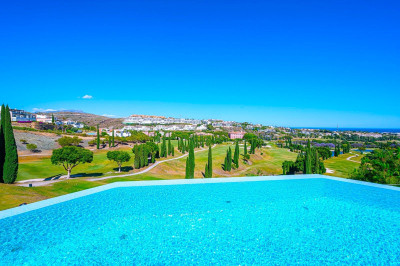 6 Bedroom Detached Villa in Los Flamingos - Image 1