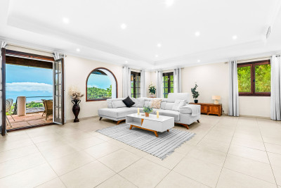 9 Bedroom Detached Villa in Mijas Costa - Image 2