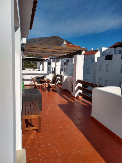 2 Bedroom Top Floor Apartment in Valle Romano - Image 4